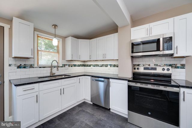 662 SPRUCE ST, Pottstown, PA 19464