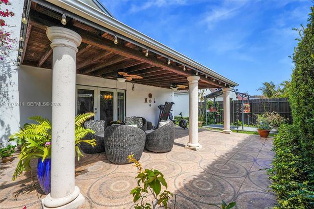 14360 SW 156th Ter, Miami, FL 33177