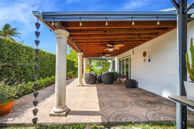 14360 SW 156th Ter, Miami, FL 33177