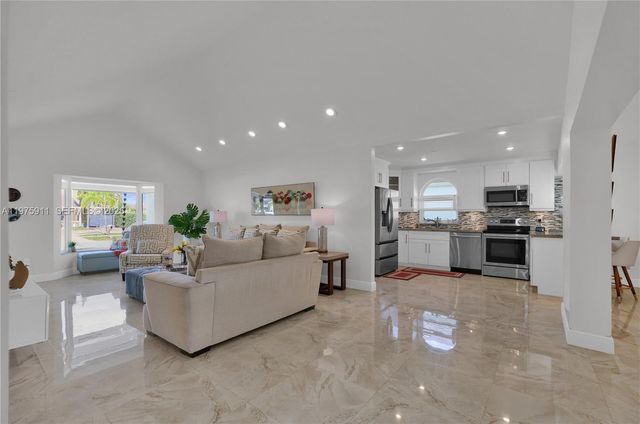 14360 SW 156th Ter, Miami, FL 33177