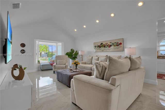 14360 SW 156th Ter, Miami, FL 33177