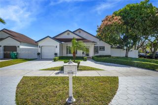 14360 SW 156th Ter, Miami, FL 33177