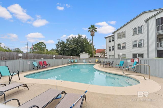 2200 W 2nd Avenue 107C, Gulf Shores, AL 36542