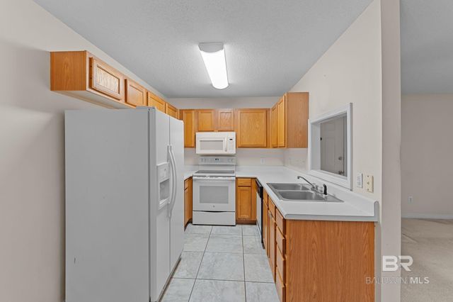 2200 W 2nd Avenue 107C, Gulf Shores, AL 36542