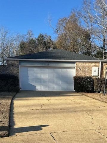 12 Stonebridge Court, Mobile, AL 36608