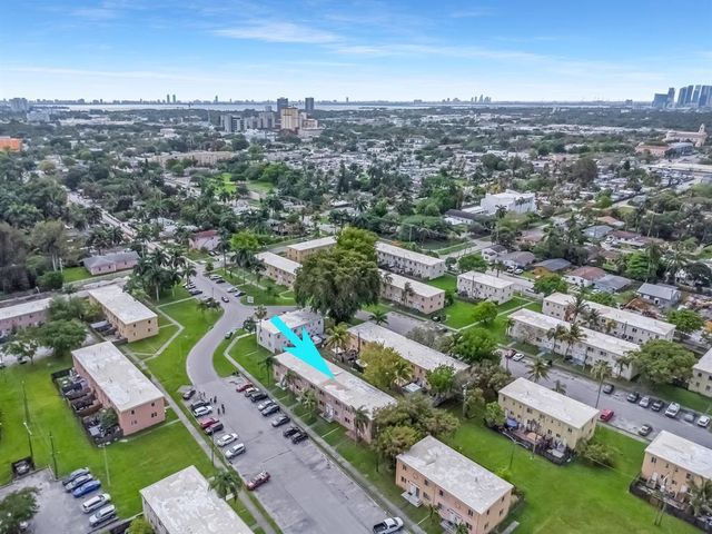 306 NW 84th Terrace 306, Miami, FL 33150