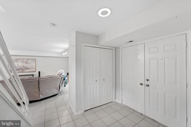 916 CHANTICLEER, Cherry Hill, NJ 08003
