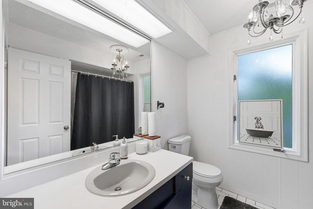 916 CHANTICLEER, Cherry Hill, NJ 08003
