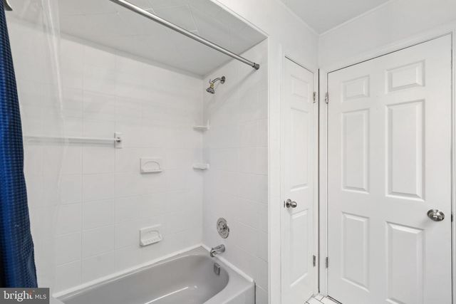 916 CHANTICLEER, Cherry Hill, NJ 08003