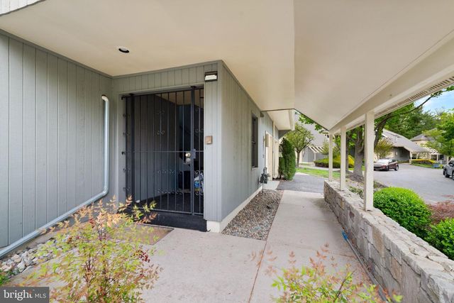 916 CHANTICLEER, Cherry Hill, NJ 08003