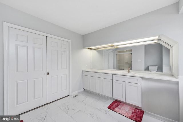 916 CHANTICLEER, Cherry Hill, NJ 08003