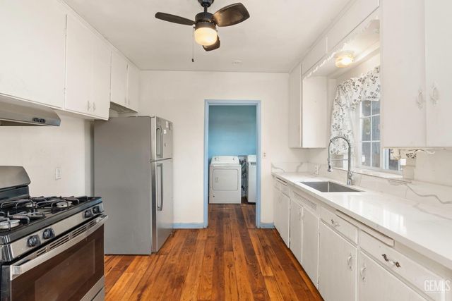 216 Bedford Way, Bakersfield, CA 93308