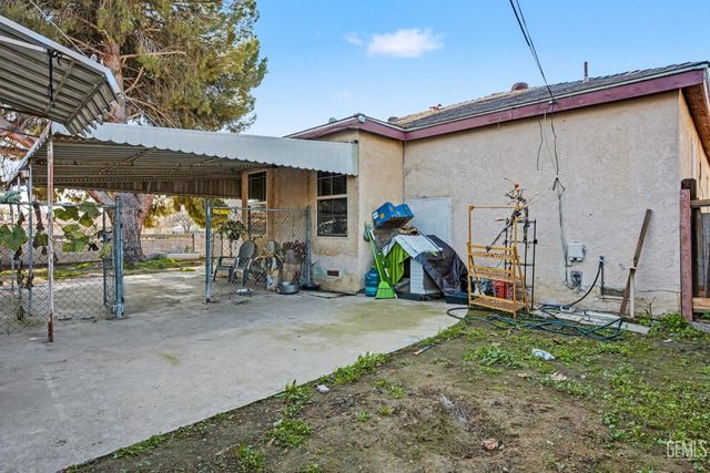 216 Bedford Way, Bakersfield, CA 93308