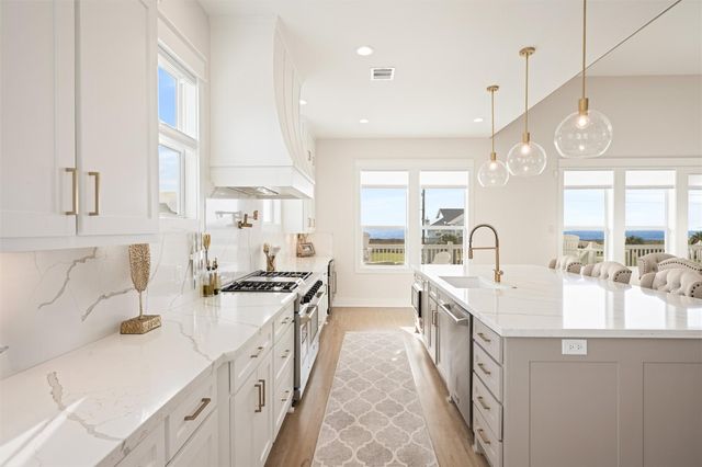 3709 Biscayne Beach Road, Port Bolivar, TX 77650