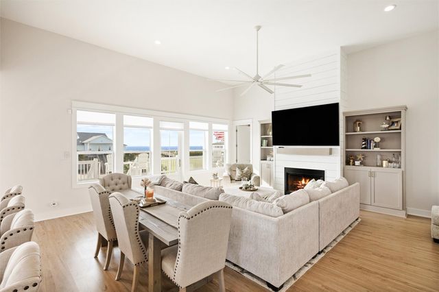 3709 Biscayne Beach Road, Port Bolivar, TX 77650