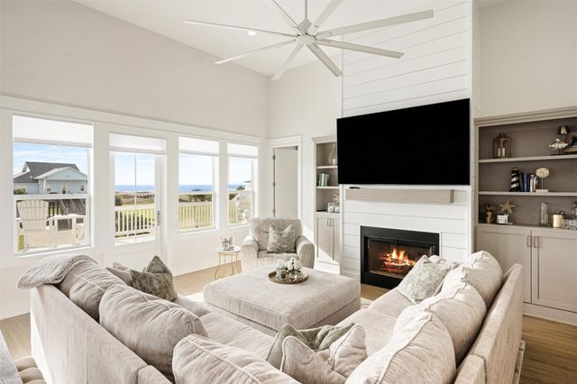 3709 Biscayne Beach Road, Port Bolivar, TX 77650