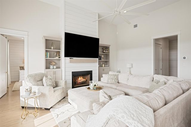 3709 Biscayne Beach Road, Port Bolivar, TX 77650