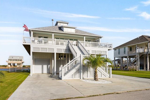 3709 Biscayne Beach Road, Port Bolivar, TX 77650