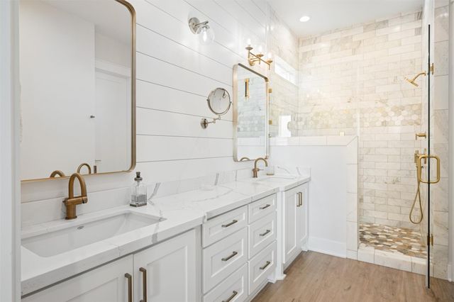 3709 Biscayne Beach Road, Port Bolivar, TX 77650