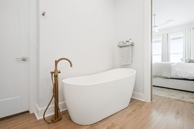 3709 Biscayne Beach Road, Port Bolivar, TX 77650