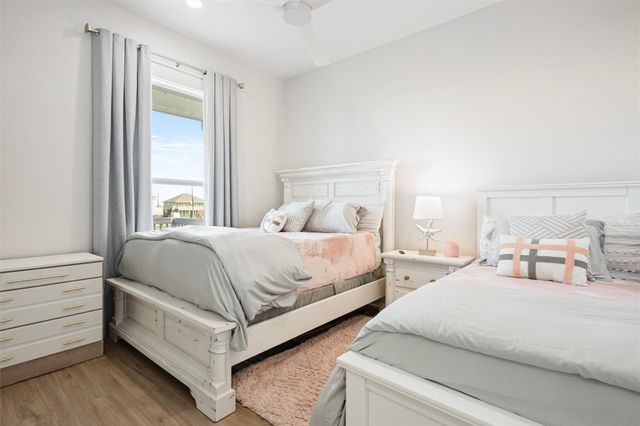 3709 Biscayne Beach Road, Port Bolivar, TX 77650