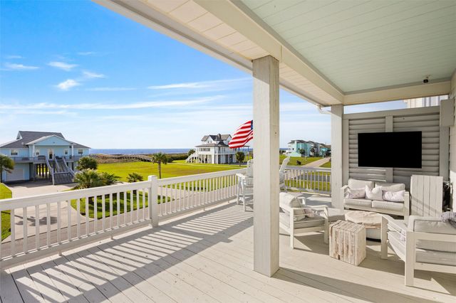 3709 Biscayne Beach Road, Port Bolivar, TX 77650