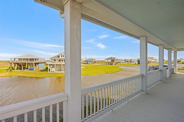 3709 Biscayne Beach Road, Port Bolivar, TX 77650