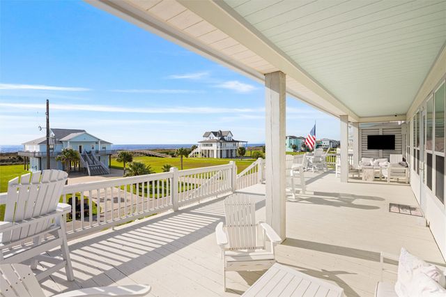 3709 Biscayne Beach Road, Port Bolivar, TX 77650