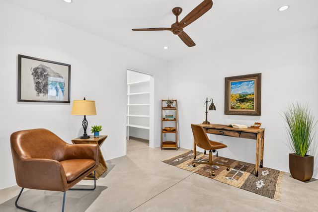 76 Calle Josephina, Santa Fe, NM 87506