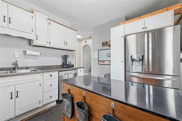 1514 Poplar St, South Greensburg Boro, PA 15601