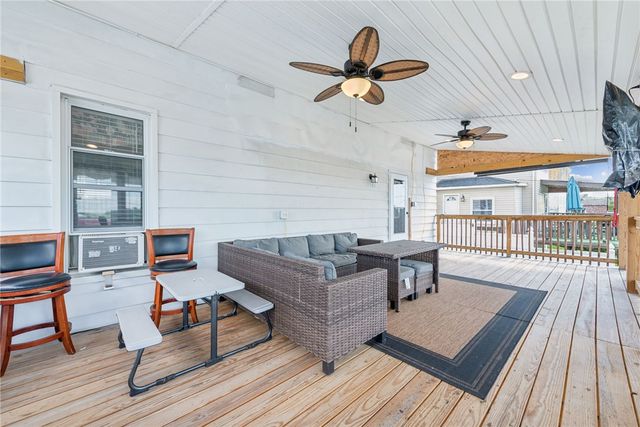 1514 Poplar St, South Greensburg Boro, PA 15601