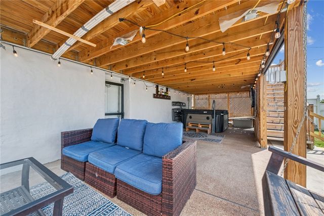 1514 Poplar St, South Greensburg Boro, PA 15601