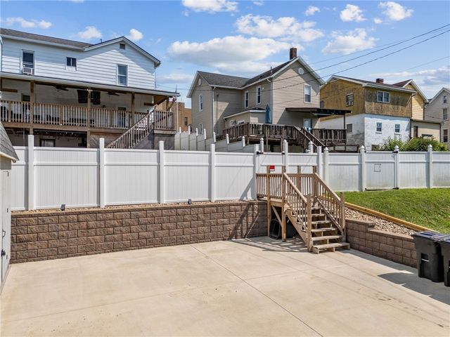 1514 Poplar St, South Greensburg Boro, PA 15601