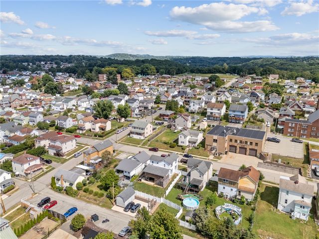 1514 Poplar St, South Greensburg Boro, PA 15601