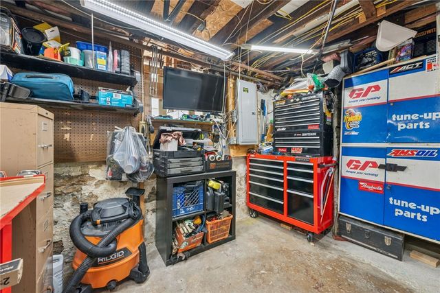 1514 Poplar St, South Greensburg Boro, PA 15601