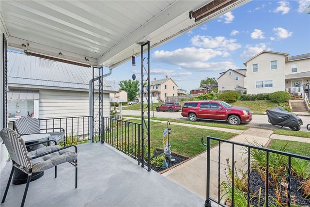 1514 Poplar St, South Greensburg Boro, PA 15601