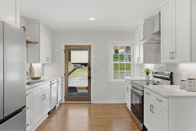 3340 Mimosa Dr, Nashville, TN 37211