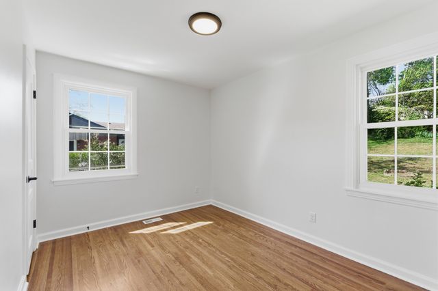 3340 Mimosa Dr, Nashville, TN 37211