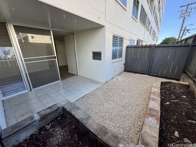 1555 Pohaku Street B107, Honolulu, HI 96817