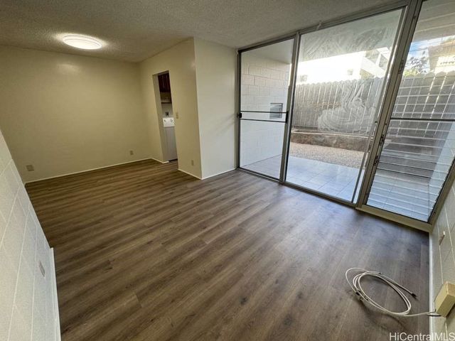 1555 Pohaku Street B107, Honolulu, HI 96817