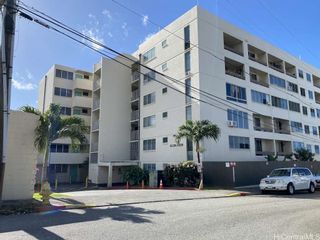 1555 Pohaku Street B107, Honolulu, HI 96817