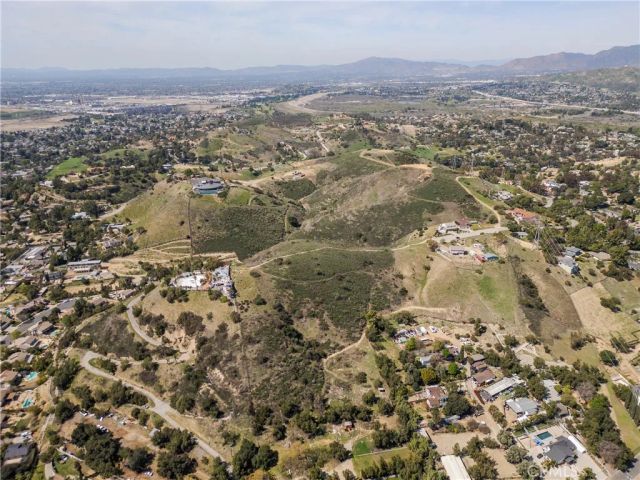 10131 Johanna, Sunland, CA 91040
