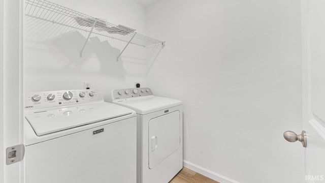 1067 Butler Lake Court, Fort Wayne, IN 46818