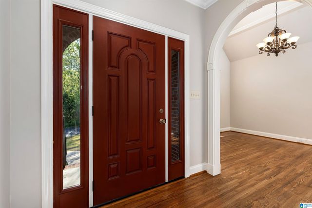 7520 SURREY LANE, Trussville, AL 35173