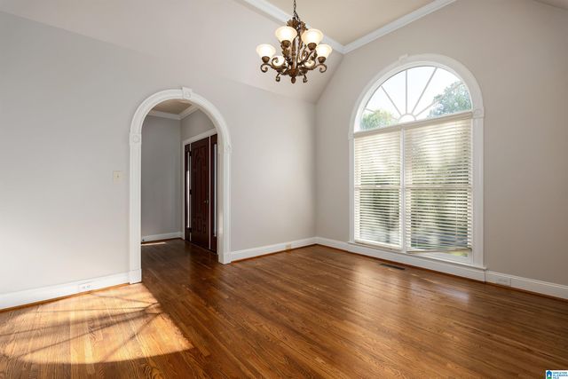 7520 SURREY LANE, Trussville, AL 35173