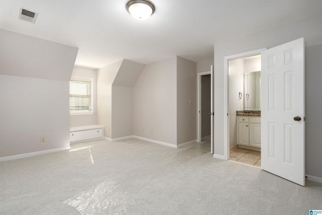 7520 SURREY LANE, Trussville, AL 35173