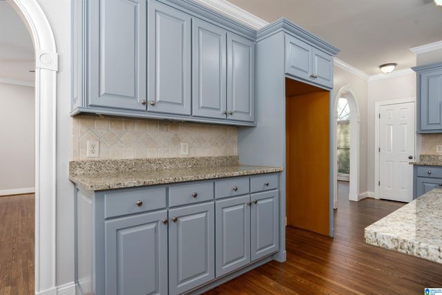 7520 SURREY LANE, Trussville, AL 35173
