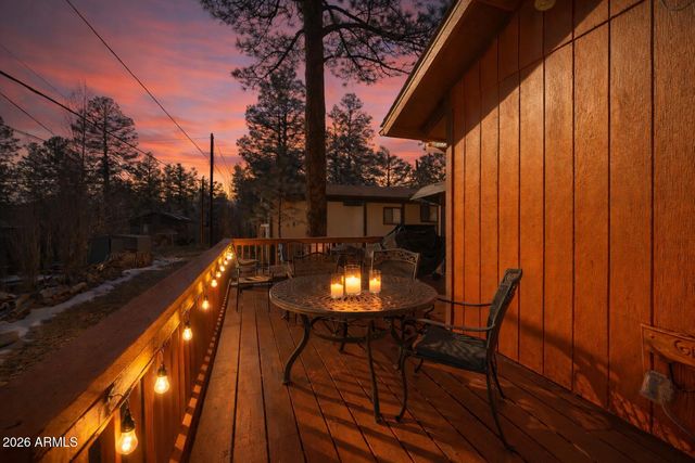 735 E CEDAR WOOD Drive, Munds Park, AZ 86017