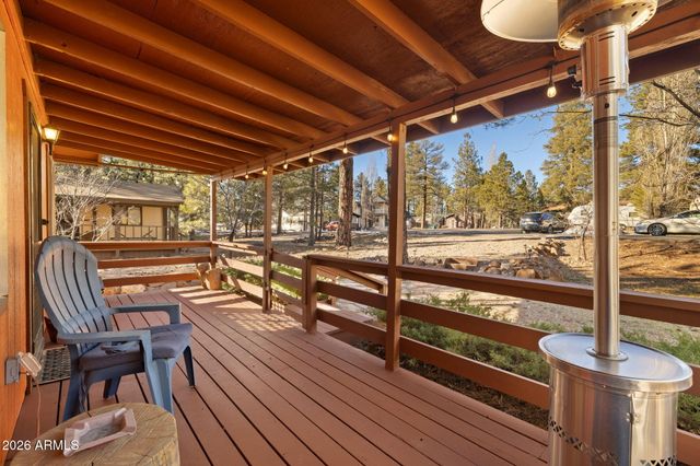 735 E CEDAR WOOD Drive, Munds Park, AZ 86017