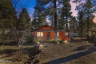 735 E CEDAR WOOD Drive, Munds Park, AZ 86017